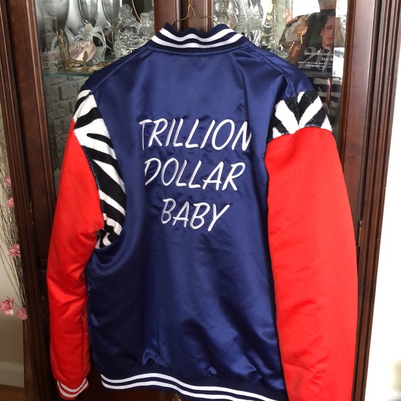 Men’s jacket size large, never been worn. Satiny shine in red, blue n white - Picture 2 of 2